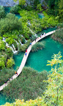 Plitvice lakes pathway