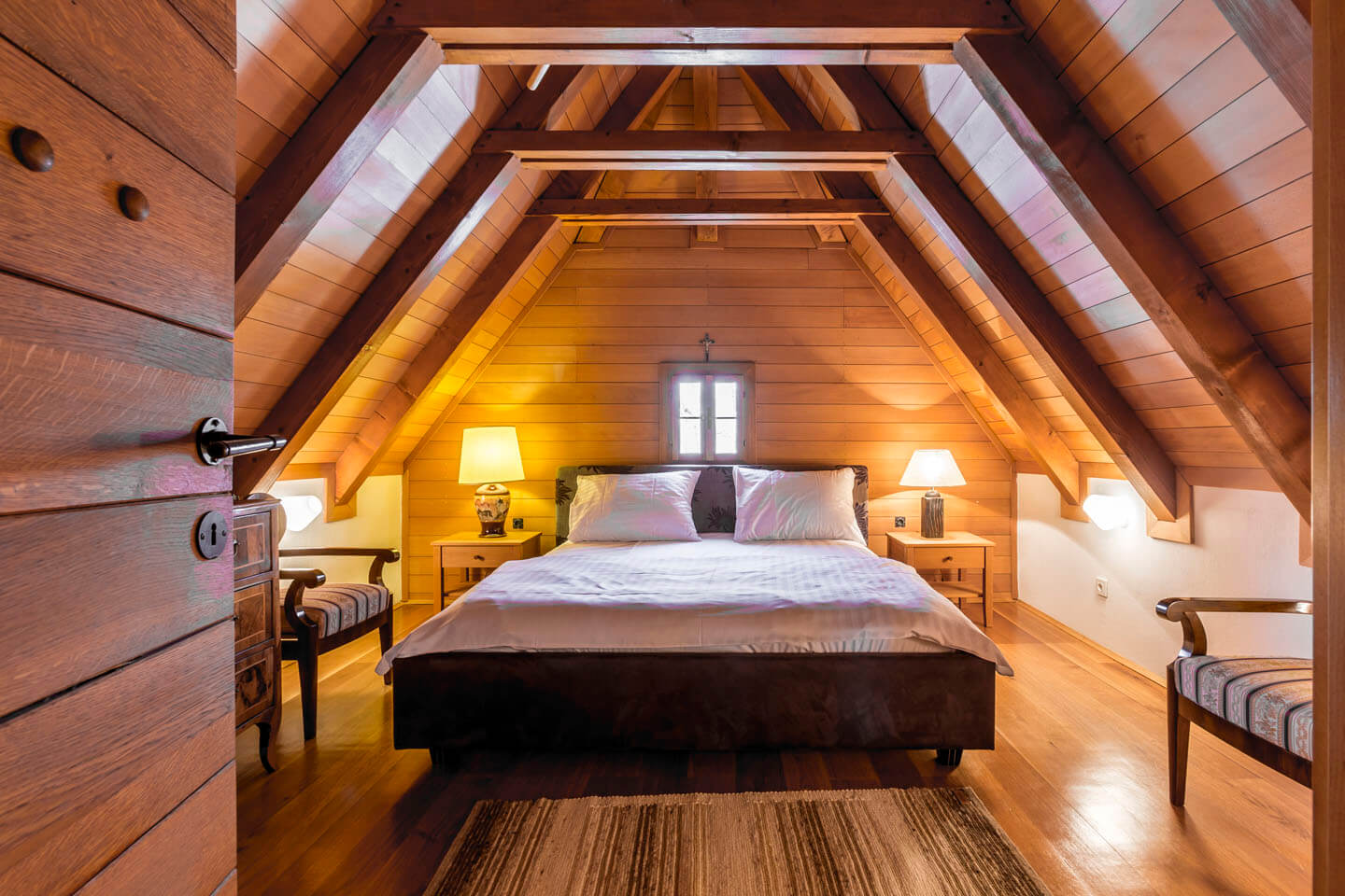 Lodge Pinus