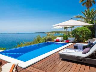 Villa Sea Breeze