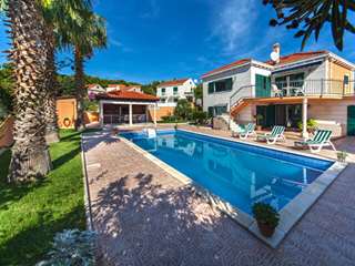 Three Palms Villa