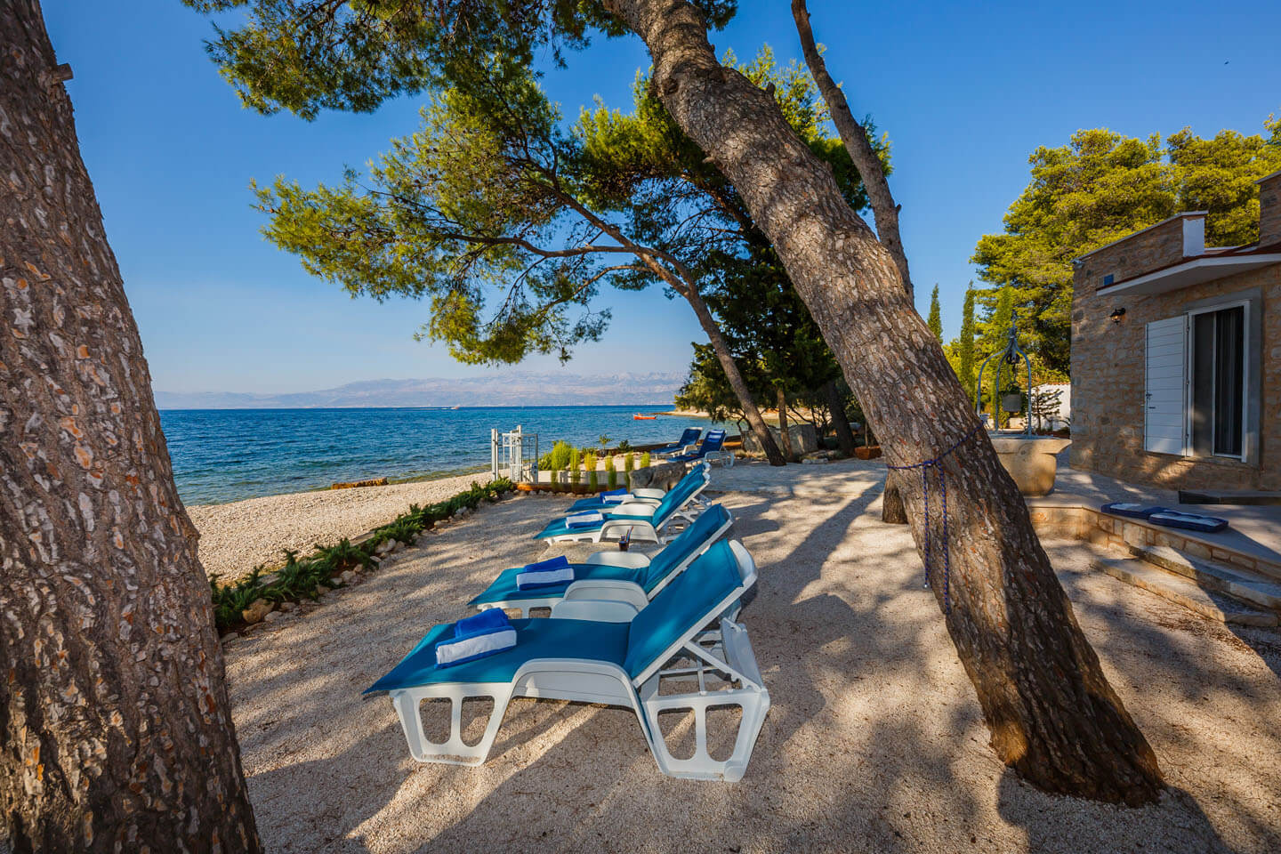 Villa Beach Garden in Mirca