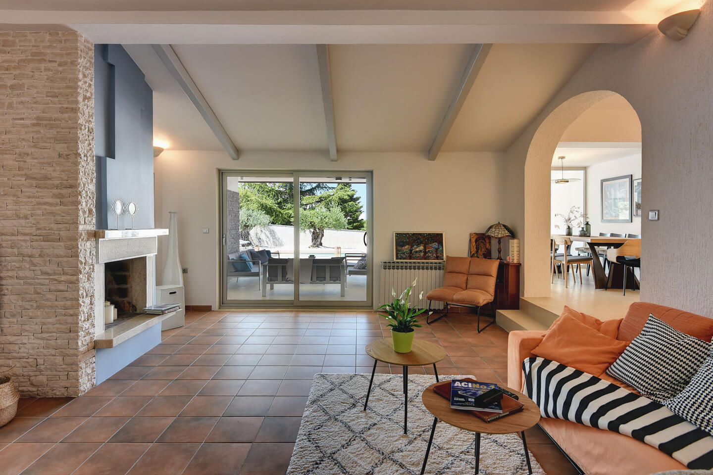 Spacious living room with comfortable furnishings