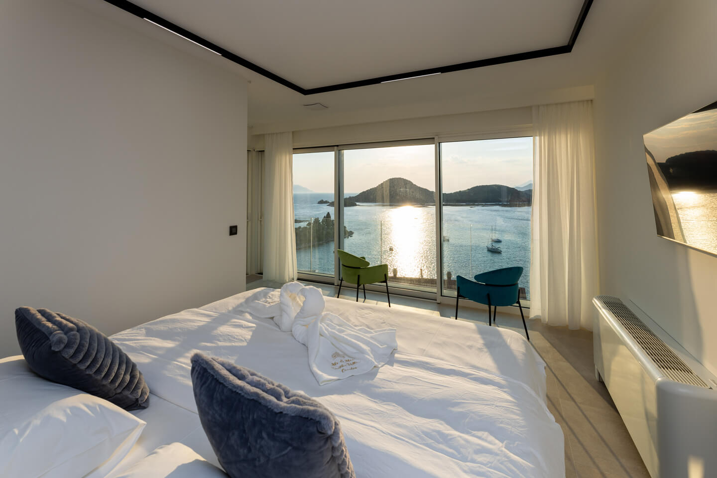 Second floor bedroom 1 enjoy the sunset