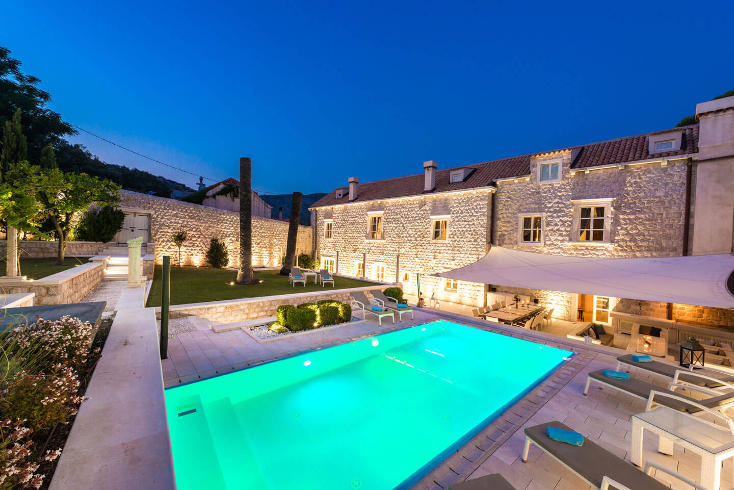 Villa Dubrovnik Bay Residence, Zaton