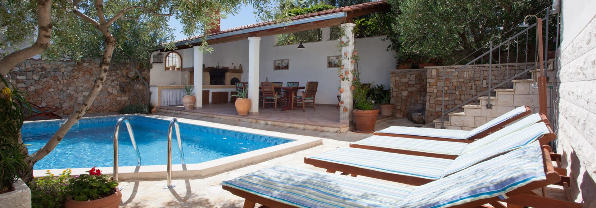 Villa Louisa in Supetar, Brac Island Croatian Villa Holidays