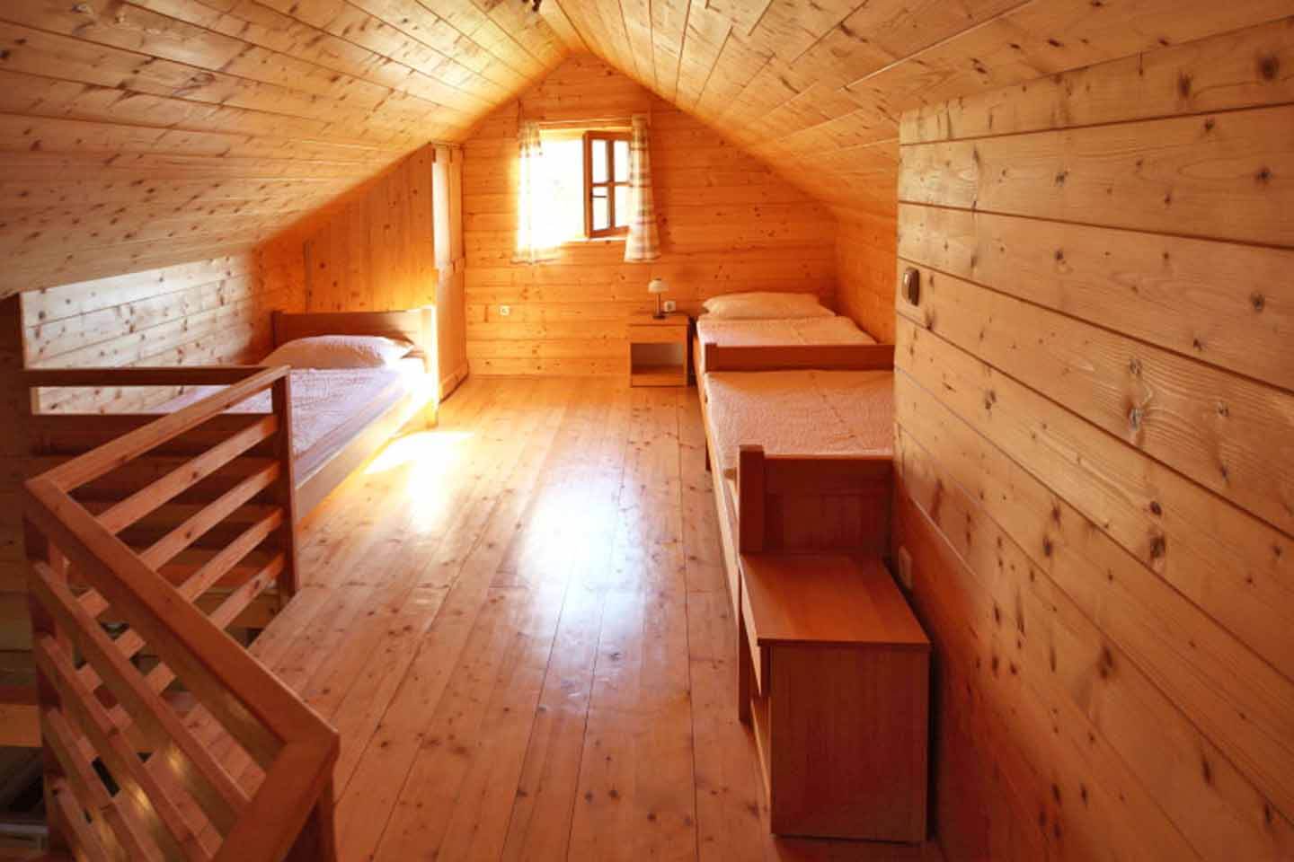 Cottage One twin bedroom