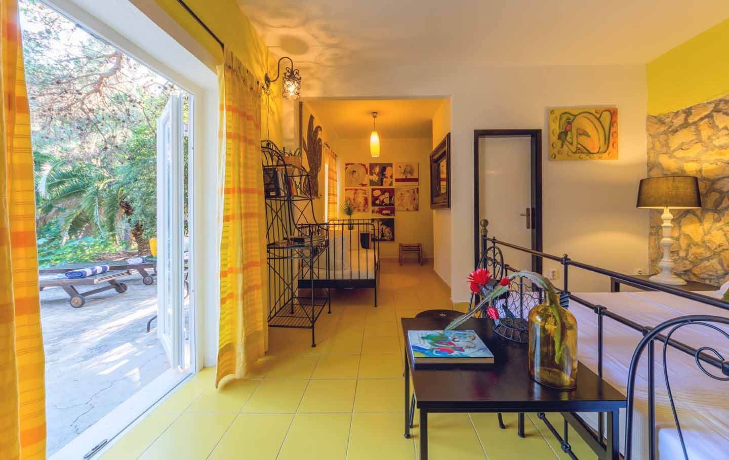 Double bedroom with outdoor access