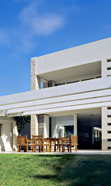 Chic and contemporary villas