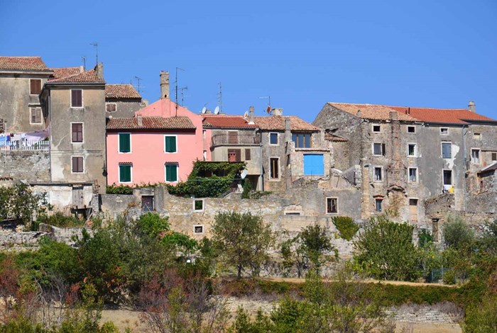 Buje houses on the hilltop