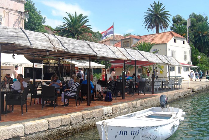 Waterfront cafe on Kolocep