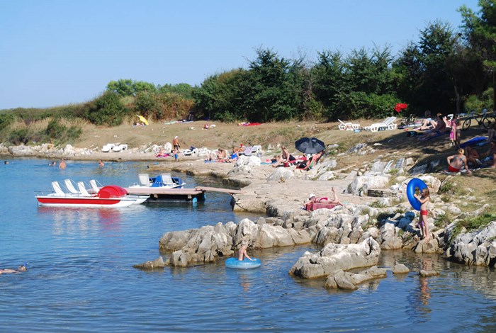 Liznjan village beach