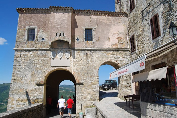 Motovun town gate