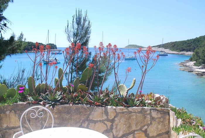 Exquisite bay in the Pakleni islands