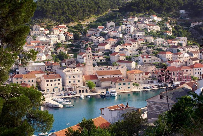 View down to the lovely town of Pucisca