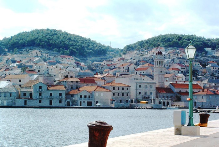 Pucisca harbour 