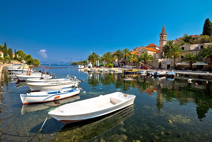 The pretty harbour of Splitska