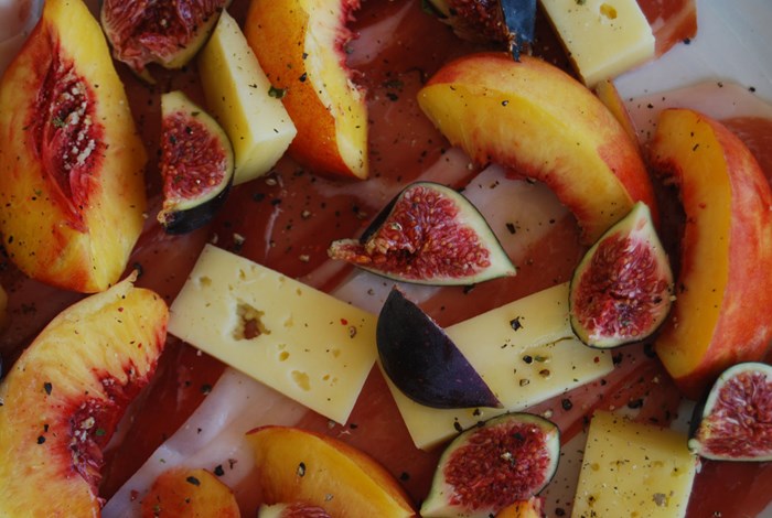 Fresh figs and peaches