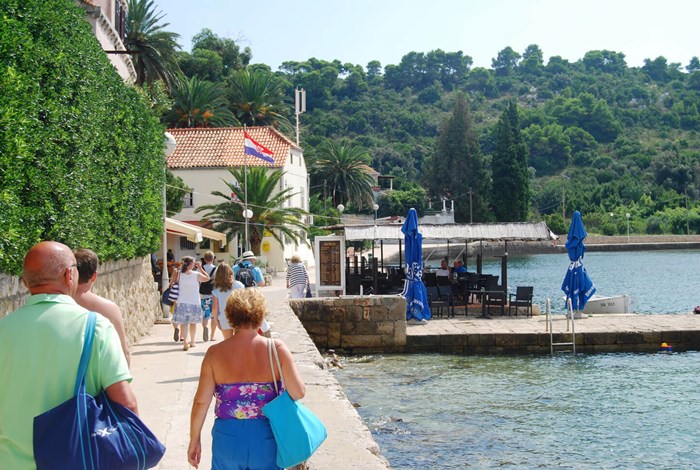 Kolucep harbour front 