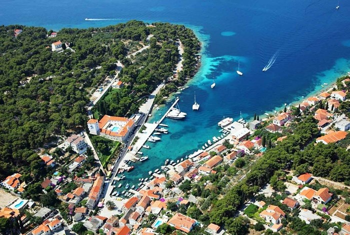 Maslinica village on Solta