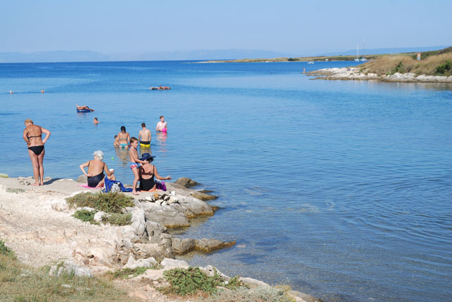 Beach in the village of Liznjan