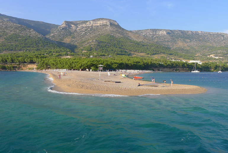 Golden Horn beach, Bol