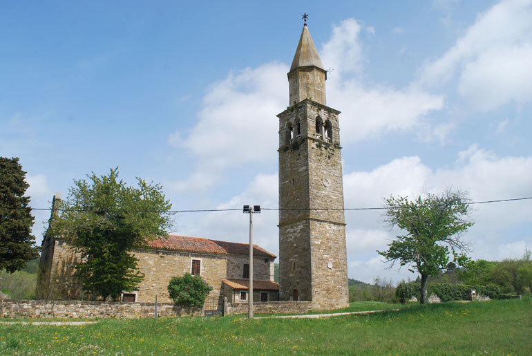 St Nicholas Church, Strna